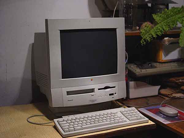 PowerMac 5500/225